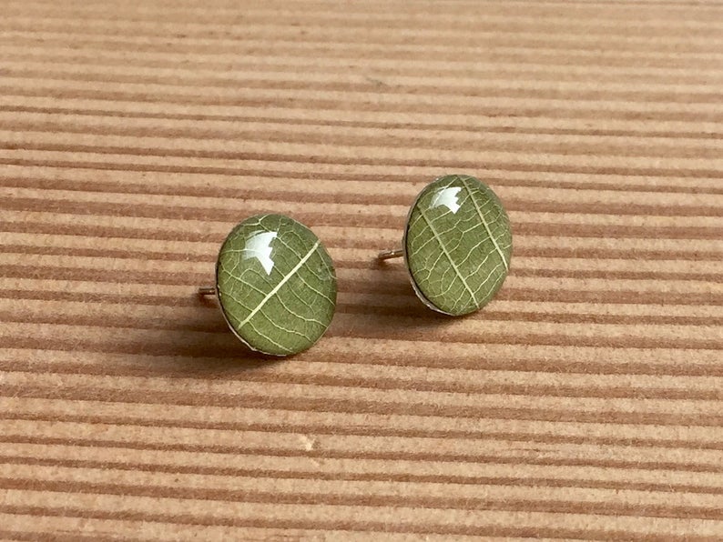 Leaf Stud Earrings-Medium