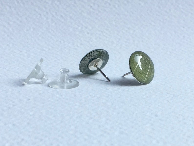 Leaf Stud Earrings-Medium